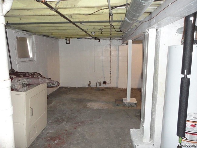 Building Photo - 9537 McDougall St