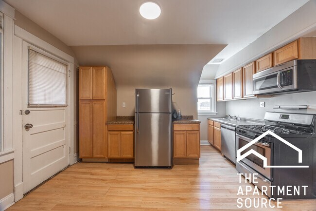 Foto del edificio - 3434 W Drummond Pl