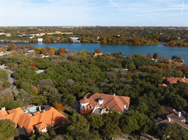 Foto del edificio - 2705 Island Ledge Cove
