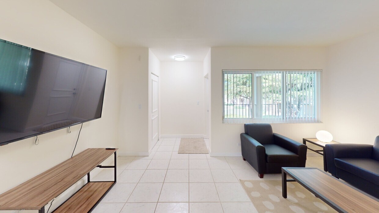 Photo - Cynthia Gardens Apartments