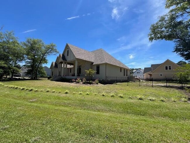 Building Photo - Roanoke Island Custom Home