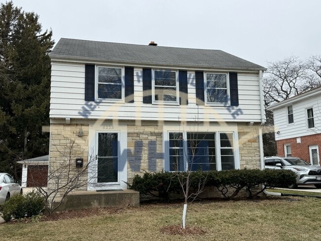 Foto del edificio - 6225 N Lydell Ave