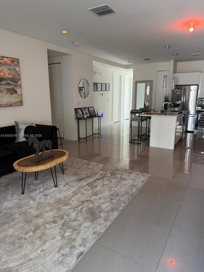 Foto del edificio - 10220 NW 63rd Ter