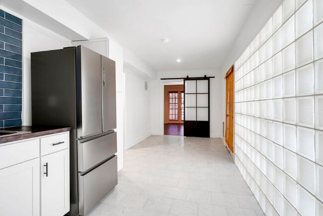 Foto del edificio - 1516 Glenwood Ave SE