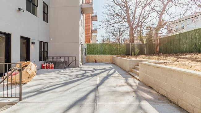 Foto del edificio - 85 Stanhope St