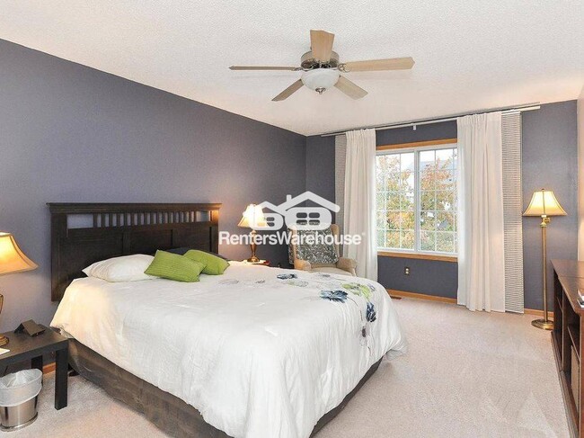 Foto del edificio - 9585 Queensland Ln N