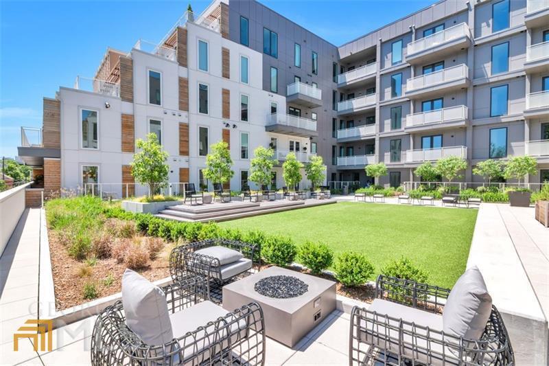 Foto principal - 775 Juniper St NE