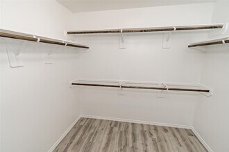Building Photo - 18634 Bell Ravine Dr
