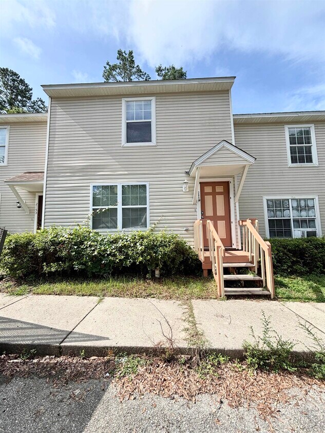 Foto principal - 2856 Botany Pl