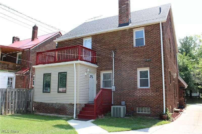 1222 Castleton Rd Cleveland Heights, OH 44121 – photo 2