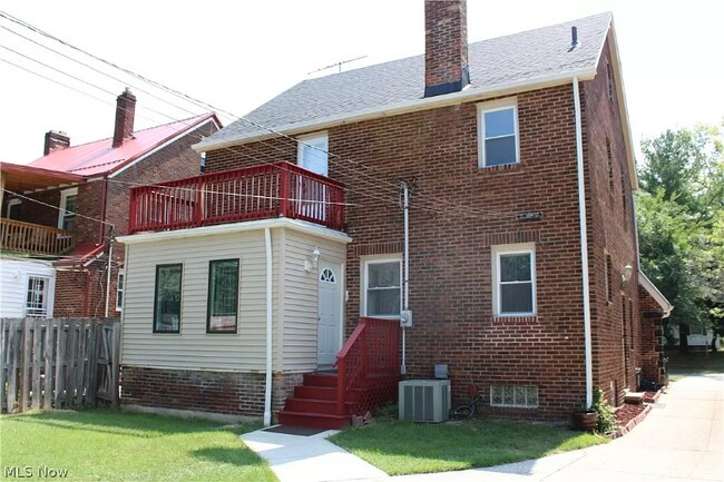 Foto del edificio - 1222 Castleton Rd