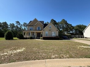 Building Photo - 340 Lancelot Ct