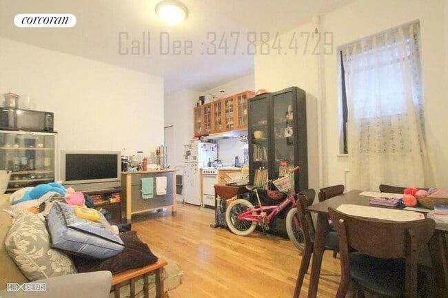 Building Photo - 202 W 81st St