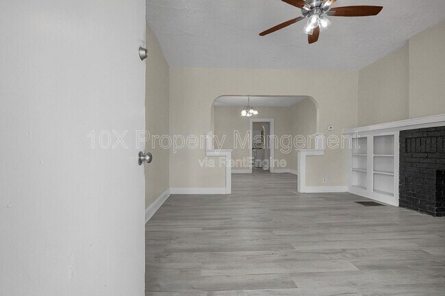 Foto del edificio - 1083 E 17th Ave