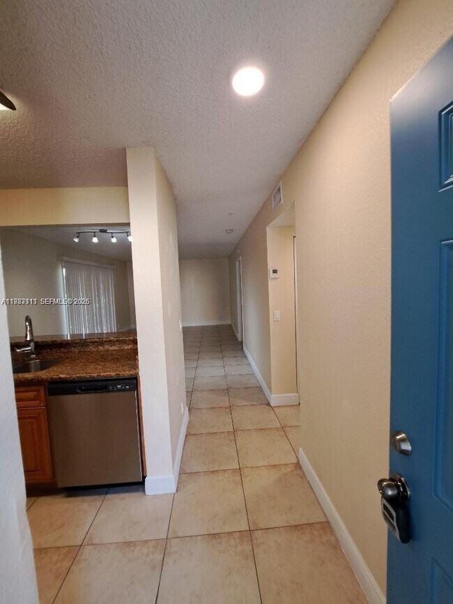 Building Photo - 1400 Windorah Way