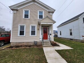 Building Photo - 310 W 7th Ave