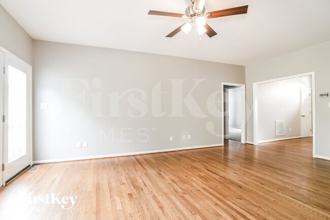 Foto del edificio - 13415 Willow Breeze Ln