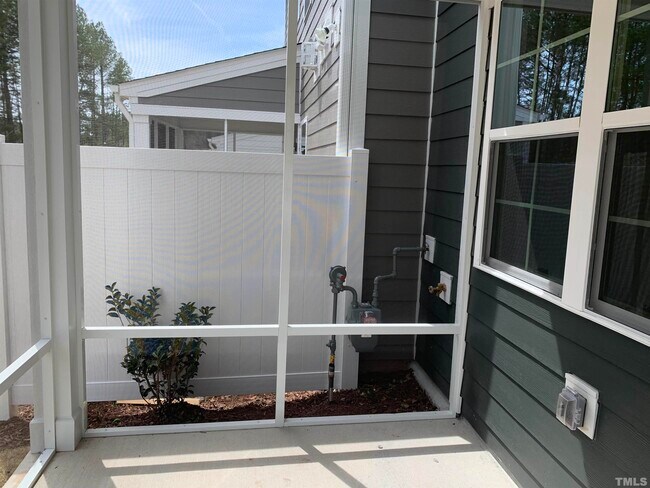 Building Photo - 1435 Rosepine Drive