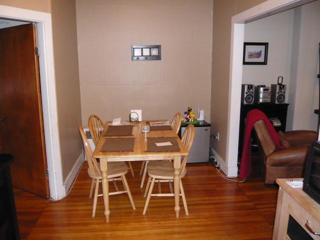 Building Photo - 435 Hanover St