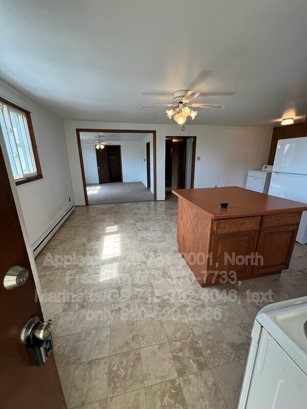 Foto del edificio - 664 N State St