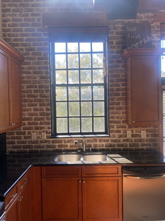 Building Photo - Heritage Lofts