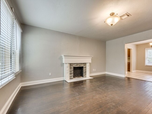 Foto del edificio - Charming Updated Home Near OKC Urban Core ...