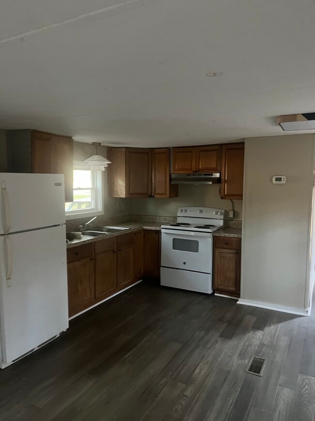 Foto del edificio - 4800 Waxhaw Indian Trail Rd