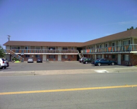 Foto del edificio - Wood Oak Apartments