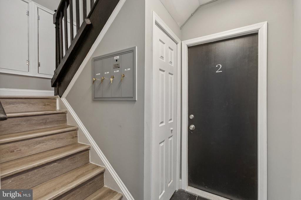 Foto principal - 405 34th St SE