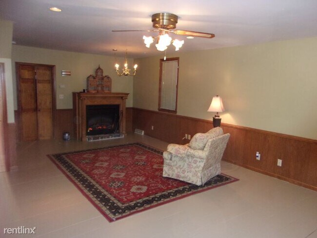 Foto del edificio - 3 br, 1 bath House - 1122 Pacific St
