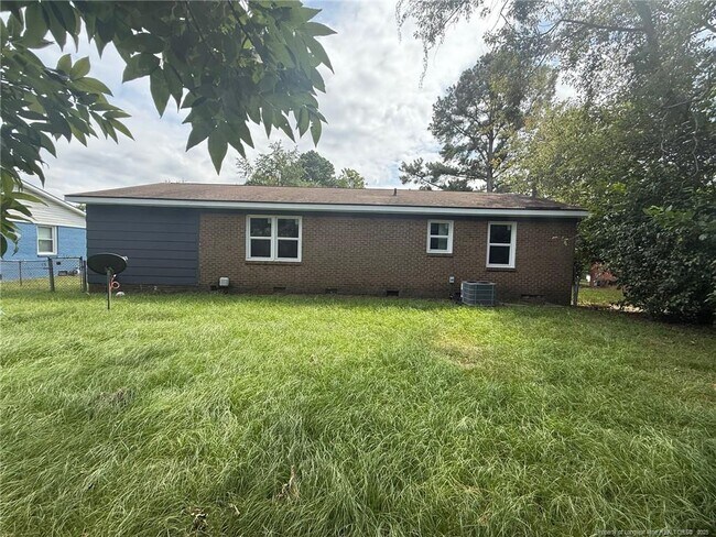 Building Photo - 6512 Kemper Ct