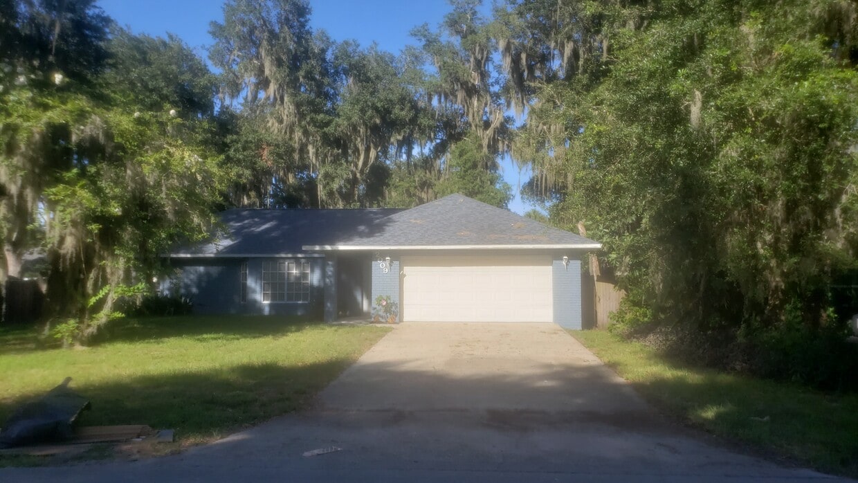 2009 Mango Tree Dr, Edgewater, FL 32141 House for Rent in Edgewater