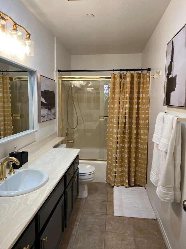 Building Photo - 850 State Street, Unit 117