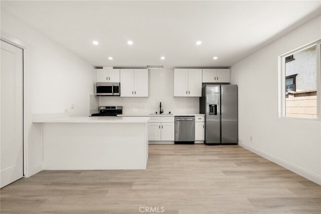 Foto del edificio - 1324 S Oakhaven Dr