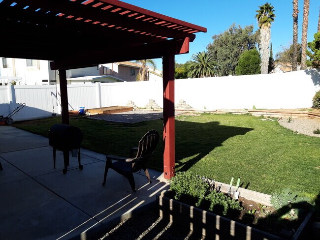 Foto del edificio - 39651 Knollridge Dr