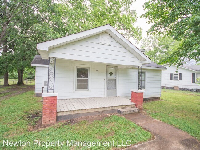 Foto del edificio - 3 br, 1 bath House - 701 Horton Street