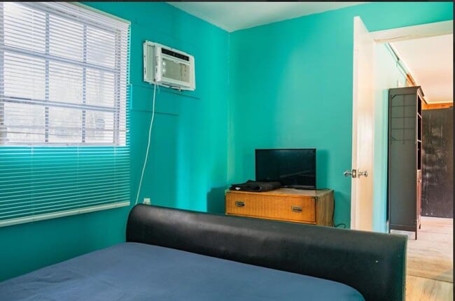 Foto del edificio - 2668 Linhart Ave