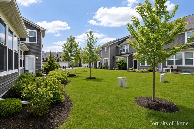 Foto del edificio - 460 Watercress Dr