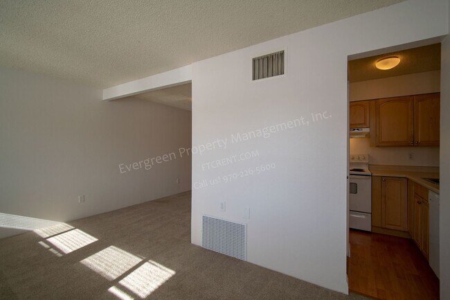 Building Photo - 1-Bedroom Condo Near CSU!