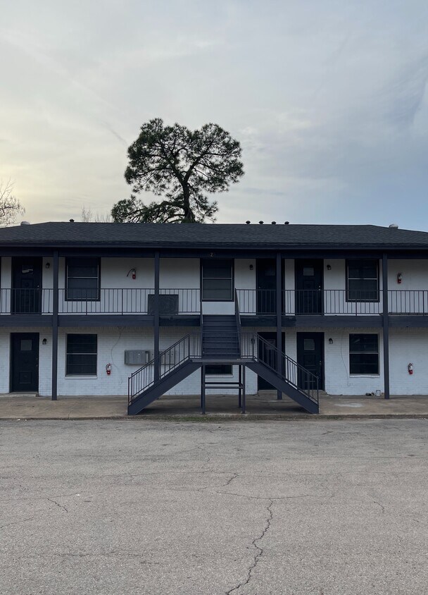 Foto principal - Augusta Apts