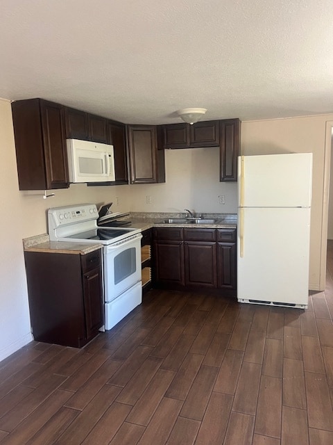 Building Photo - 3043 Mineola Dr