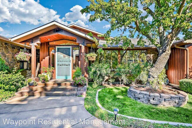 Foto del edificio - 5 br, 4 bath House - 136 Dover Lane