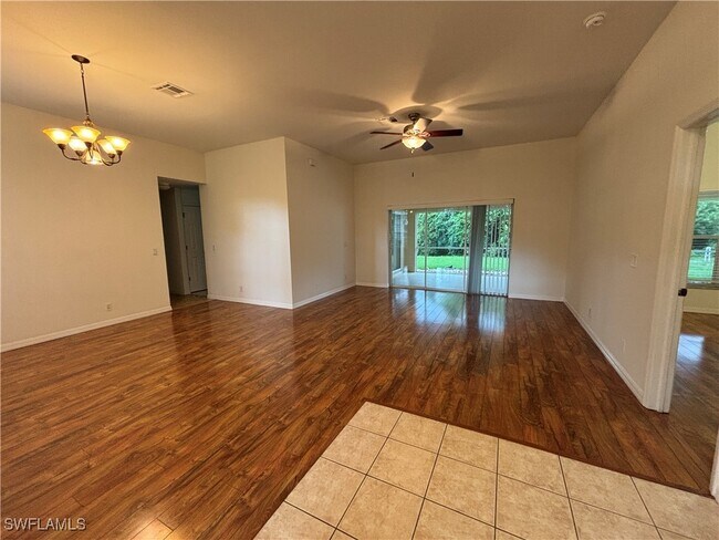 Foto del edificio - 17611 Sterling Lake Dr