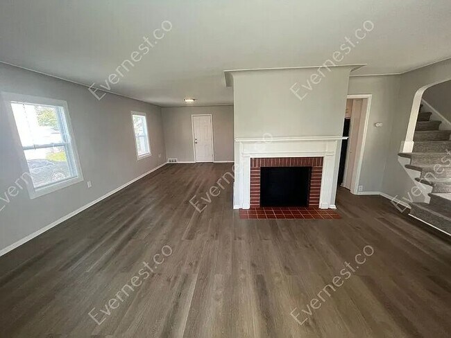 Foto del edificio - 2820 Winsted Dr