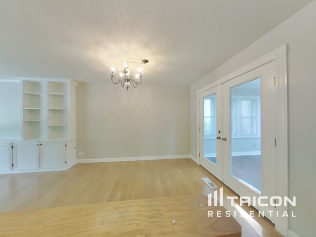 Foto del edificio - 7924 Oakview Ln