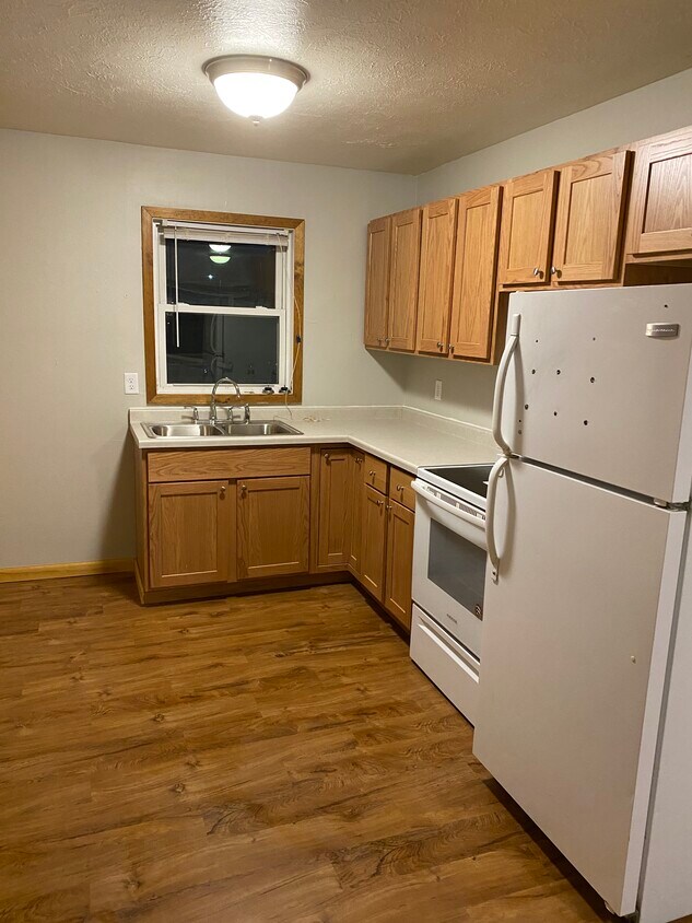 400 Litchfield Ave SE Unit 1, Willmar, MN 56201 Apartments in Willmar
