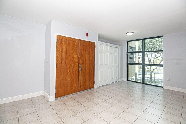 Building Photo - 11780 SW 18th St