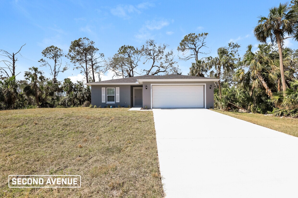 Foto principal - 377 Avella St