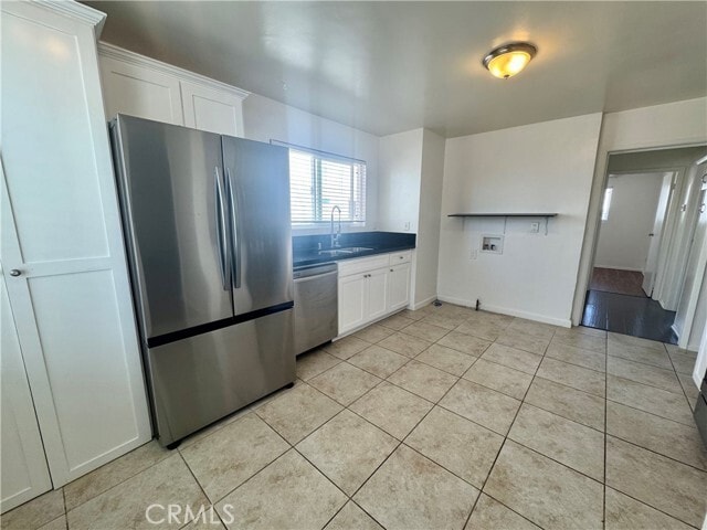 Foto del edificio - 1056 W 25th St