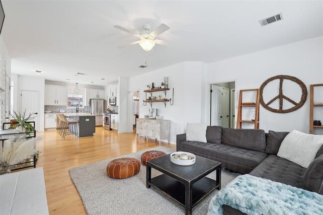 Building Photo - Northwest Austin / Hunter's Chase / McNeil...